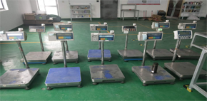 電子秤內(nèi)置打印機加報警燈案例分享